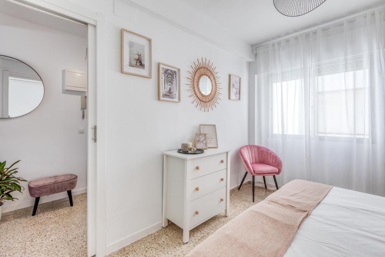 Hanami Avenida De Espana Beach Front - Mountain View Estepona Luaran gambar